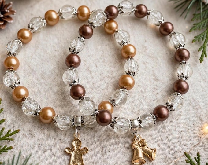 Christmas Charm Stretch Bracelet – Pearl Bracelet, Gingerbread Charm, Holiday Gift