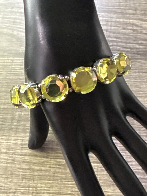 Chartreuse Rhinestone Bracelet | Magnetic clasp