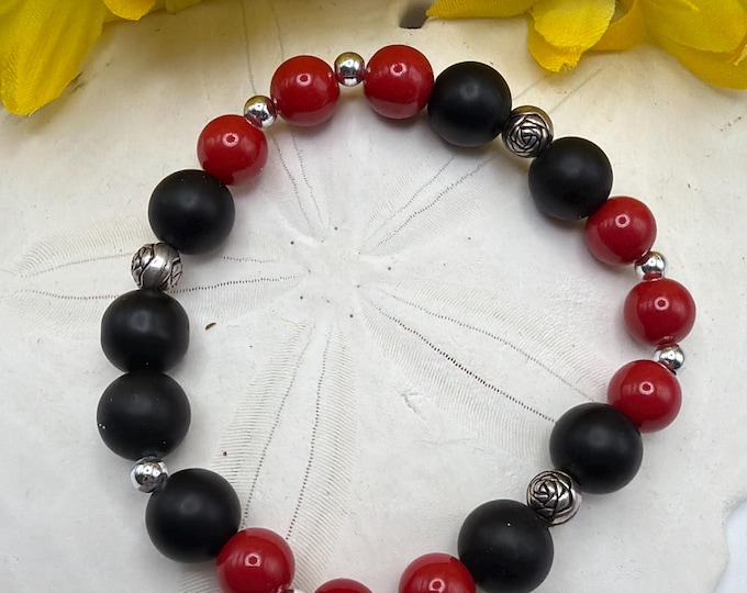 Red Coral & Black Bead Stretch Bracelet | Gemstone Gracelet | Stretch Bracelet | Beaded Bracelet