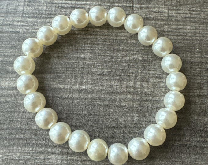 Cream Pearl Bead Stretch Bracelet