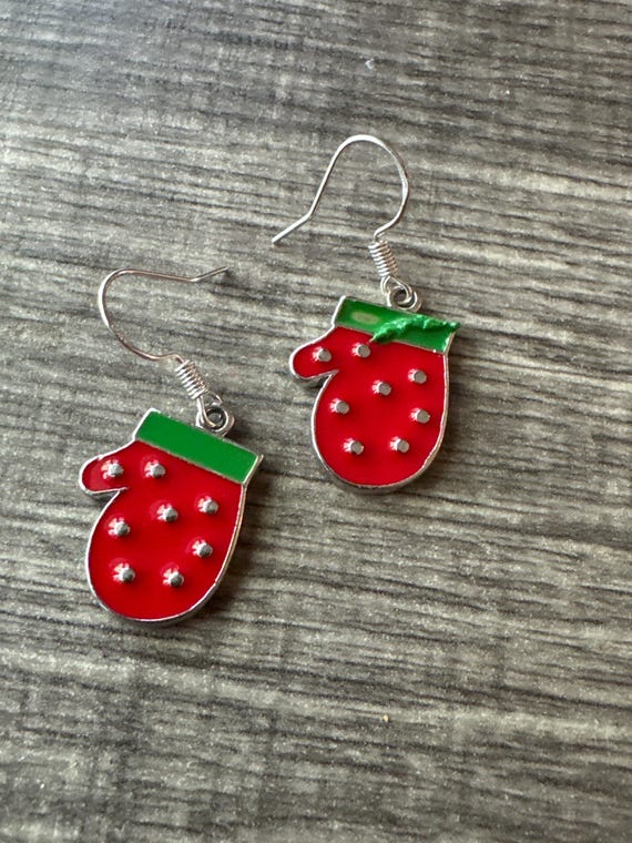 Red Winter Mitten Earrings | Mitten Earrings | Christmas Earrings | Stocking Stuffers