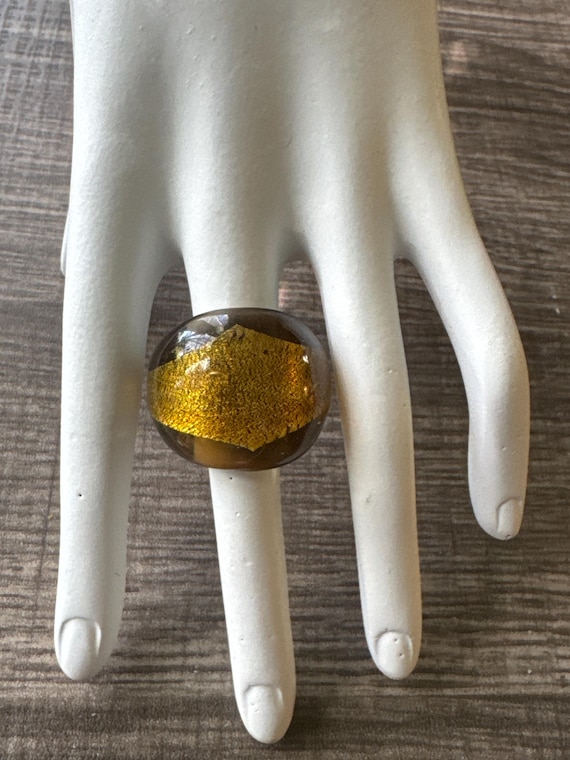 Green/Gold Murano Glass Lampwork Ring - 4 1/2
