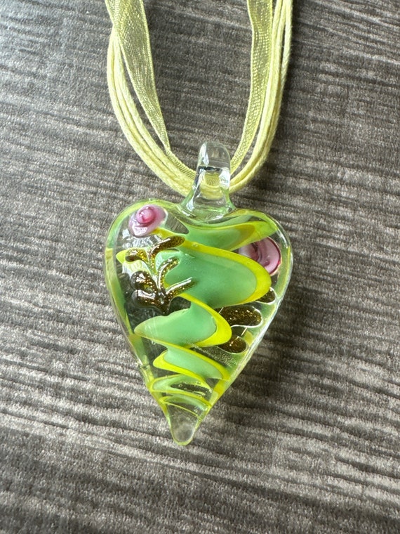 Green/Yellow Swirl Murano Glass Heart Pendant Necklace