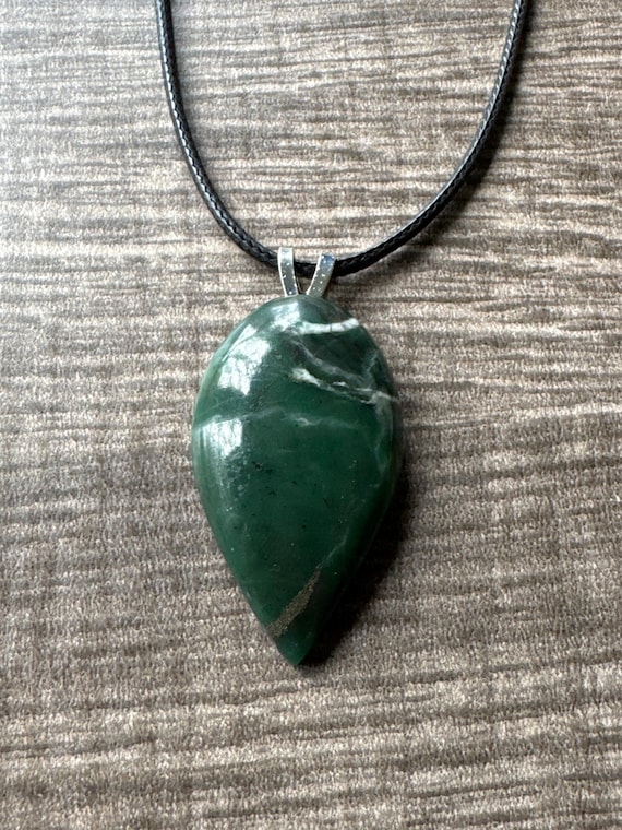 Green Aventurine Cabochon Pendant Necklace