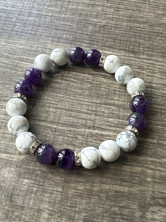 Howlite & Deep Amethyst Bracelet