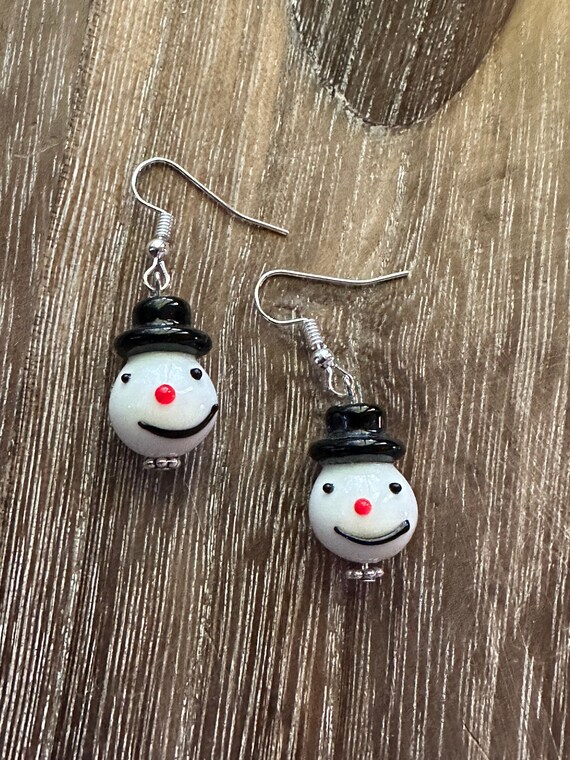Snowman Head Earrings | Snowman Glass Earrings | Lampwork Snowman Earrings