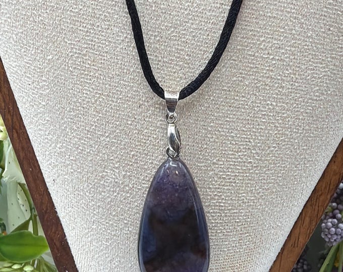 Purple/Black Teardrop Agate Pendant Necklace | Agate Pendant