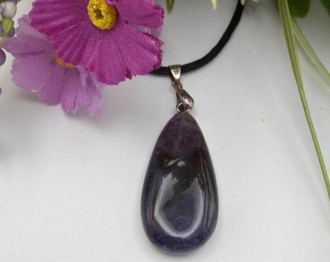 Purple/Black Teardrop Agate Pendant Necklace | Agate Pendant