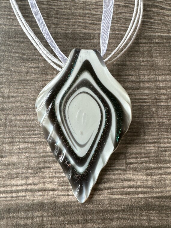 White/Black Leaf Pendant | Glass Leaf Pendant | Leaf Pendant Necklace