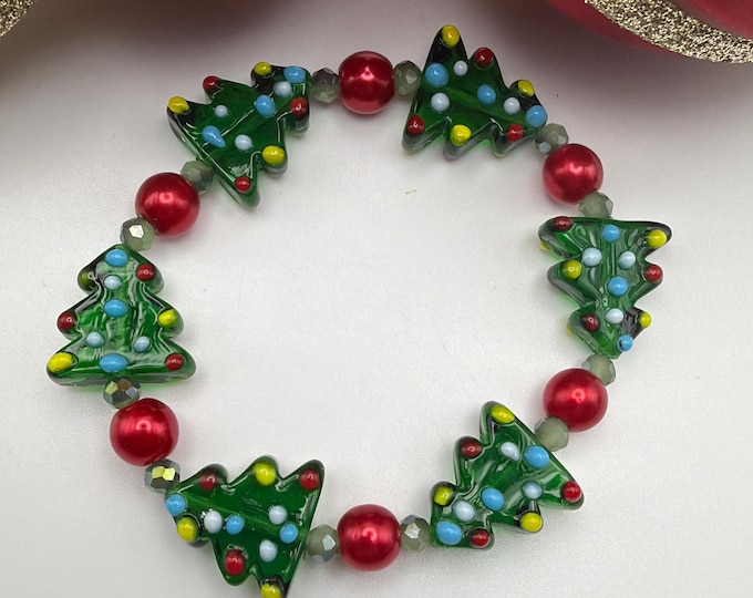 Green Christmas Tree Bracelet | Lampwork Christmas Tree Bracelet