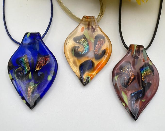 Leaf Pendant Necklace | Glass Leaf Pendant Necklace