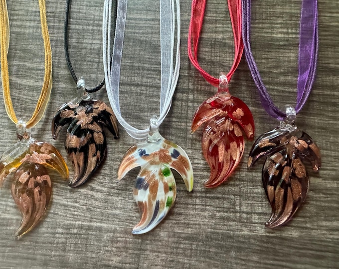 Leaf Pendant Necklace | Lampwork Glass Leaf Pendant