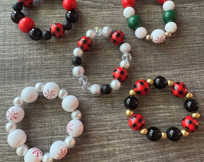 Plaid Stretch Bracelet | Christmas Bracelets | Buffalo Plaid | Chunky Bead Bracelet | Snowflake Bracelet
