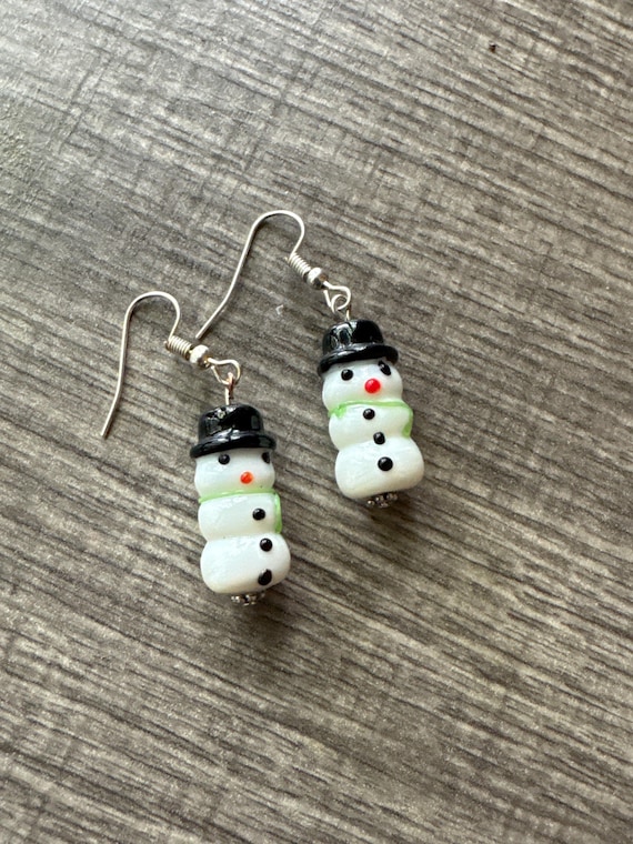 Snowman Earrings | Lampwork Glass Snowman Earrings | Stocking Stuffers | Christmas Earrings