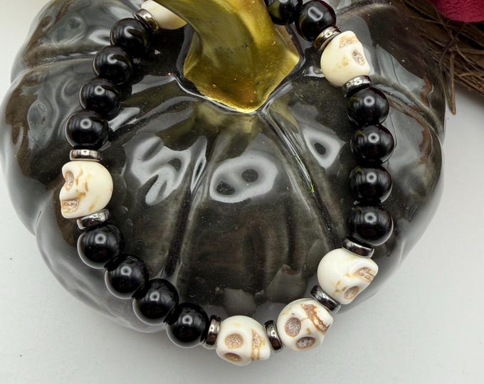Howlite Skull Bracelet | Halloween Bracelet | Skull Bracelet | Halloween Bracelet