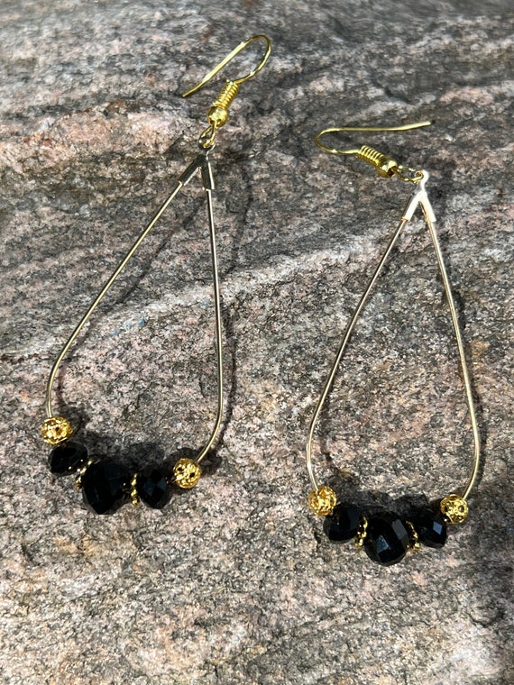 Black Faceted Bead Teardrop Hoop Earrings | Teardrop Earrings
