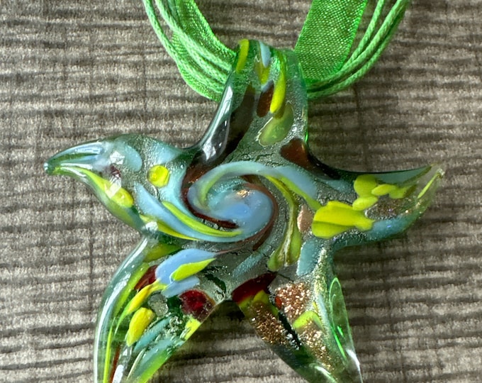 Green LampWork Glass Starfish Pendant Necklace