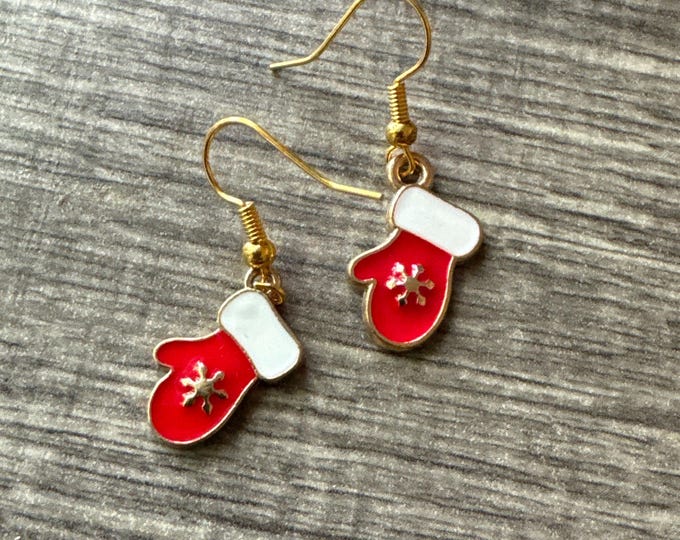 Red Mitten Earrings | Winter Earrings | Christmas Earrings | Stocking Stuffers