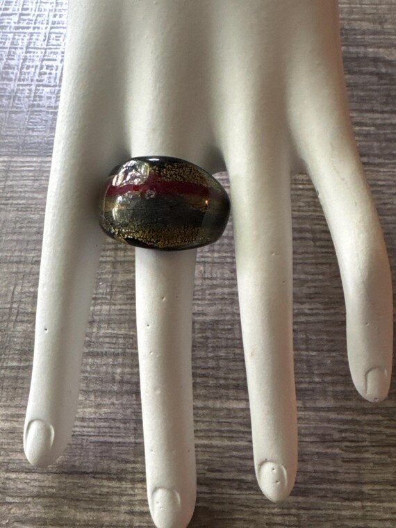 White Murano Glass Ring - Size 7 1/2