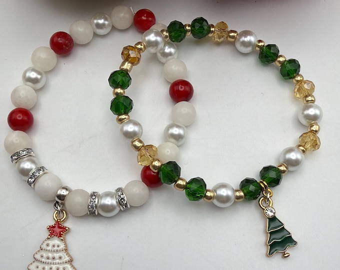 Christmas Tree Charm Bracelet: Pearl Bead Holiday Jewelry | Christmas Bracelet