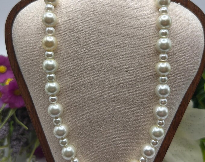 Pearl Necklace | Statement Necklace