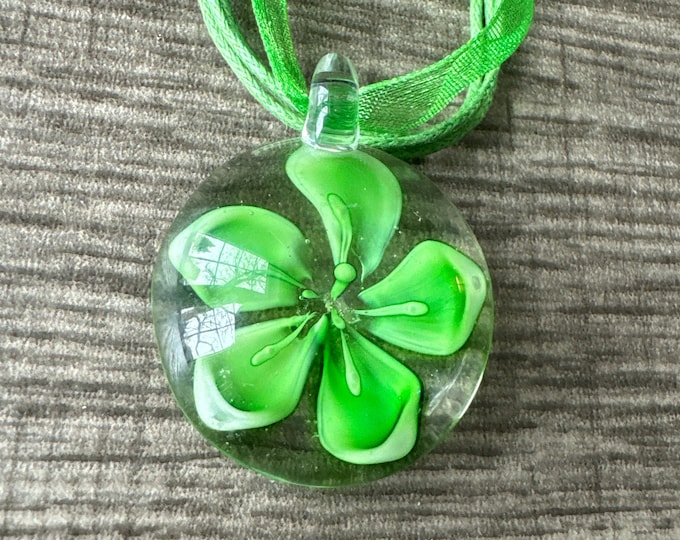 Green Flower Pendant | Lampwork Flower Pendant | Flower Pendant Necklace