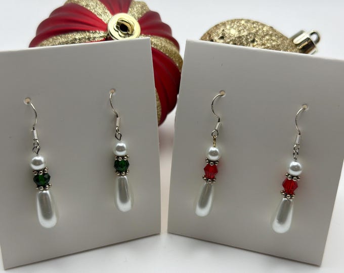 Teardrop Pearl & Green Faceted Bead Earrings | Teardrop Earrings
