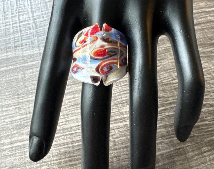 Murano Glass LampWork Ring - Size 8 1/4