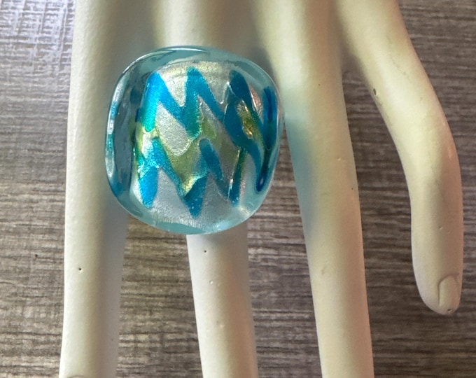 Blue/Silver Chunky Glass Lampwork Ring - Size 6 3/4
