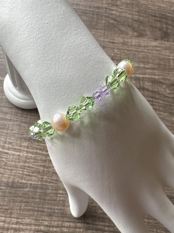 Snowflake Charm & Bead Bracelet