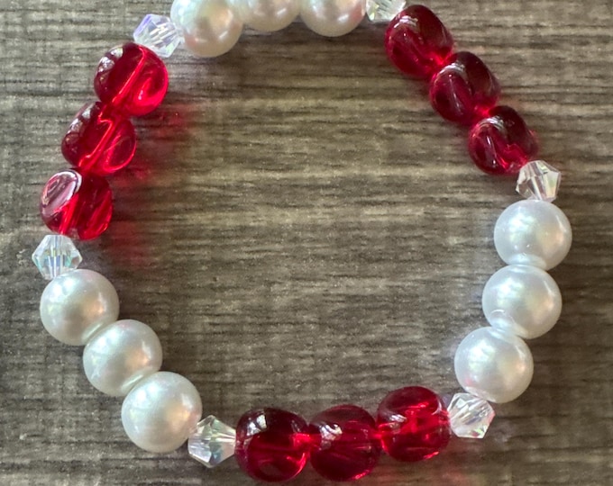White  Pearl & Red Bead Stretch Bracelet | Pearl Bracelet | Stretch Bracelet
