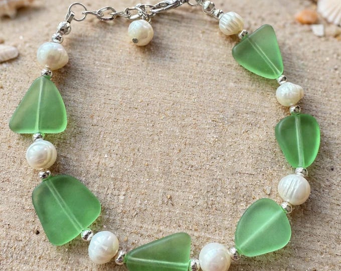 Green Seaglass Bracelet | Green Seaglass |  Freshwater Pearl Bracelet