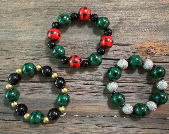Plaid Stretch Bracelet | Christmas Bracelets | Buffalo Plaid | Chunky Bead Bracelet