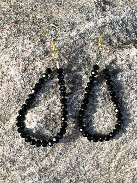 Black Faceted Bead Teardrop Hoop Earrings | Teardrop Earrings