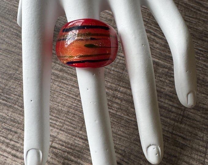 Red Murano Glass Lampwork Ring - Size 6