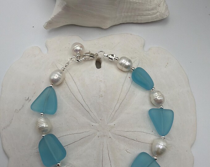 Seaglass Bracelet | Blue Seaglass |  Freshwater Pearl Bracelet