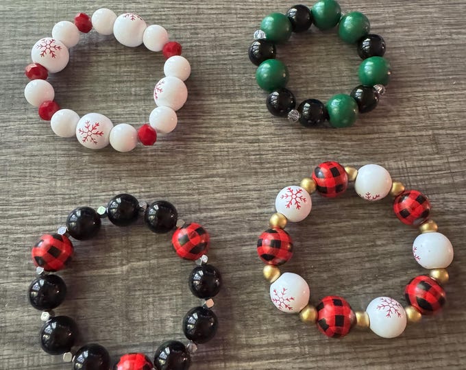 Plaid Stretch Bracelet | Christmas Bracelets | Buffalo Plaid | Chunky Bead Bracelet | Snowflake bracelet