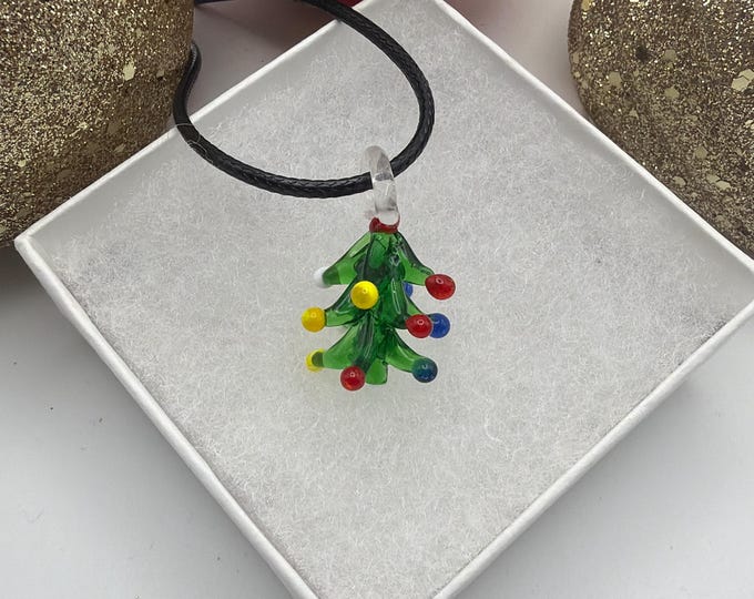 Green 3D Christmas Tree Pendant | Lampwork Glass Christmas Tree | Christmas Pendant Necklace