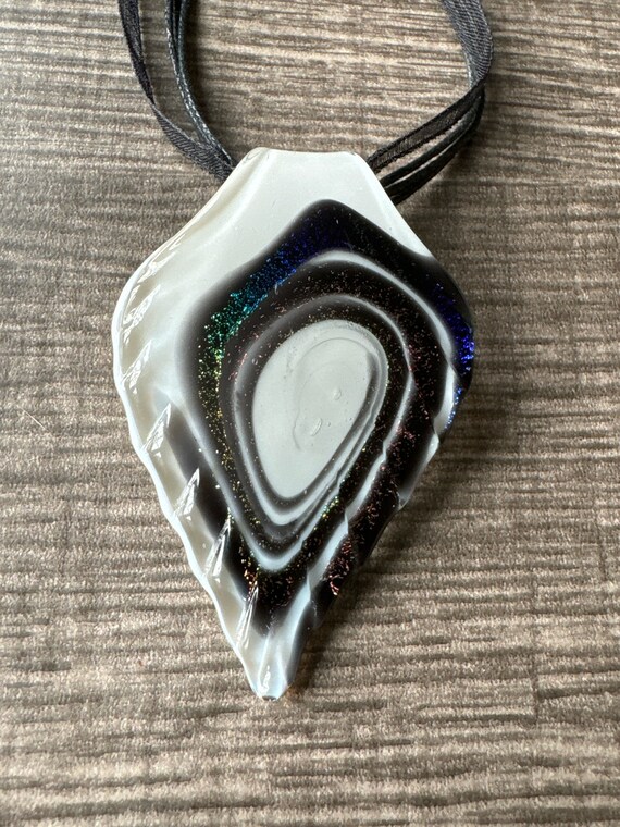 White Glass Leaf Pendant | Glass Leaf Pendant Necklace