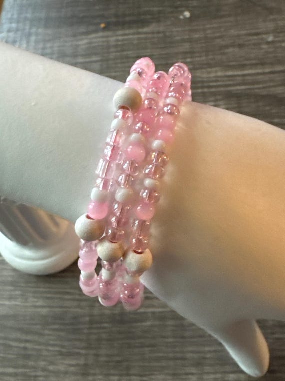 Pink bracelet | Morse Code | Memory Wire Bracelet | Message in a Bracelet | Beaded Bracelet | Support Bracelet | Breast Cancer
