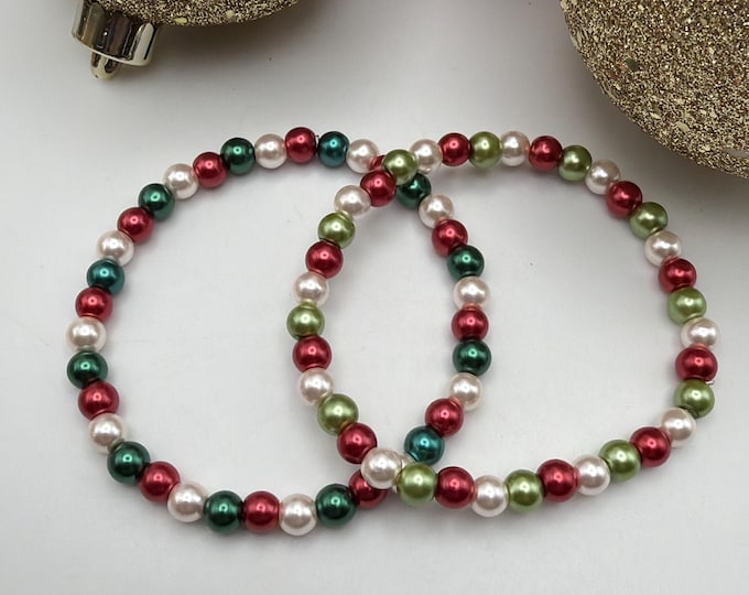 Christmas Pearl Bead Stretch Bracelet | Holiday Bracelet