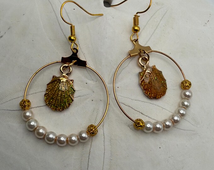 Shell & Pearl Bead Hoop Earrings