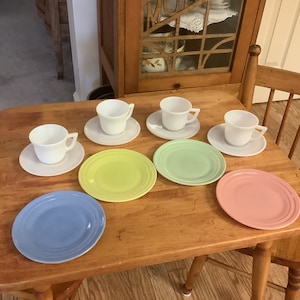 Vintage Hazel Atlas Little Hostess Pastel Children’s Dishes/Teacups and Saucers