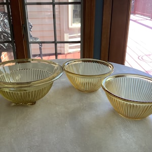 Three Vintage  Amber Glass Mixing Bowls/Depression Glass Bowls/Vintage Bowls/Kitchenware