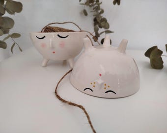 Sleeping character wool bowl, ceramic wool pot, grandmother gift, bowl with closed eyes, white/blue wool bowl, sleeping beauty pot