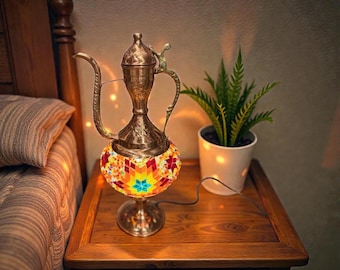 Lámpara de mesa turca con forma de jarra y mosaico hecha a mano: Lámpara de mesa con detalles en cobre