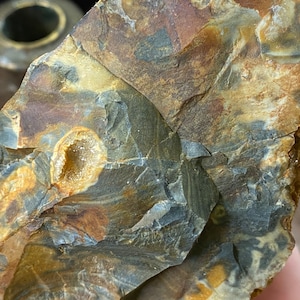 OHIO FLINT RIDGE Vanport Rough Megachert Variegated Rainbow