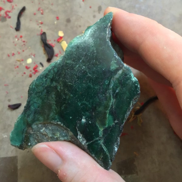 SWAZILAND NEPHRITE JADE Rough half polished