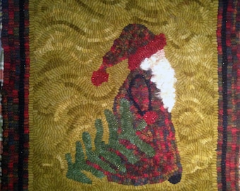 Santa with Tree rug hooking pattern