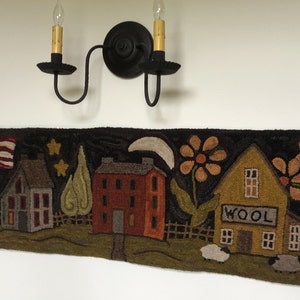 MIDNIGHT On WOOL STREET - Traditional Rug Hooking Pattern Designed by Therese Shick